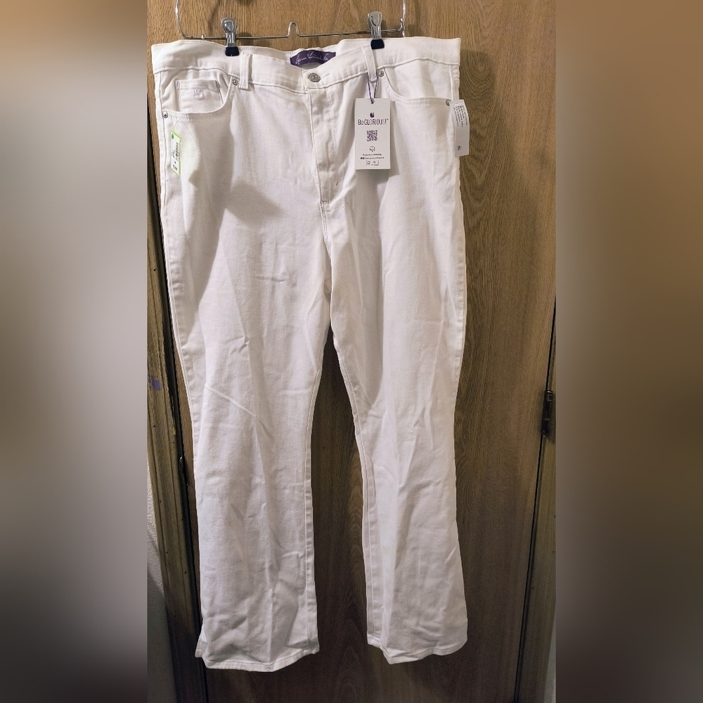 Gloria Vanderbilt Amanda Boot Cut White Slimming Jean Size 18 Denim Womens